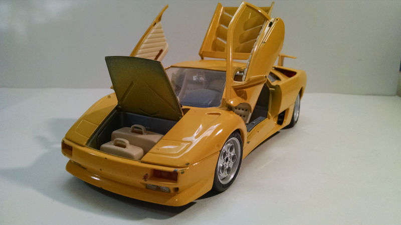 Illustration for article titled Supercar Saturday: Bburago Lamborghini Diablo